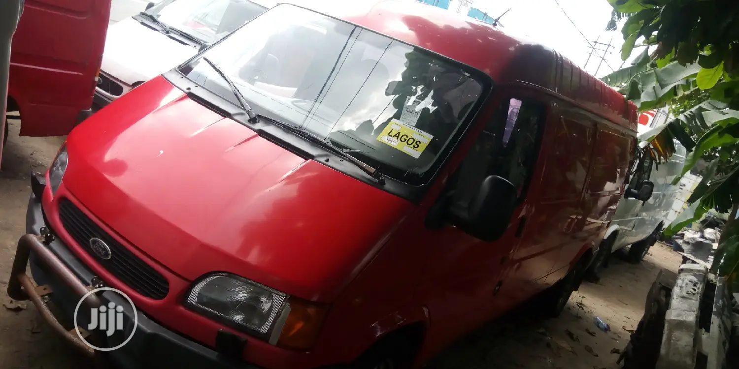Ford Transit 2000