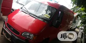 Ford Transit 2000
