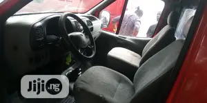 Ford Transit 2000