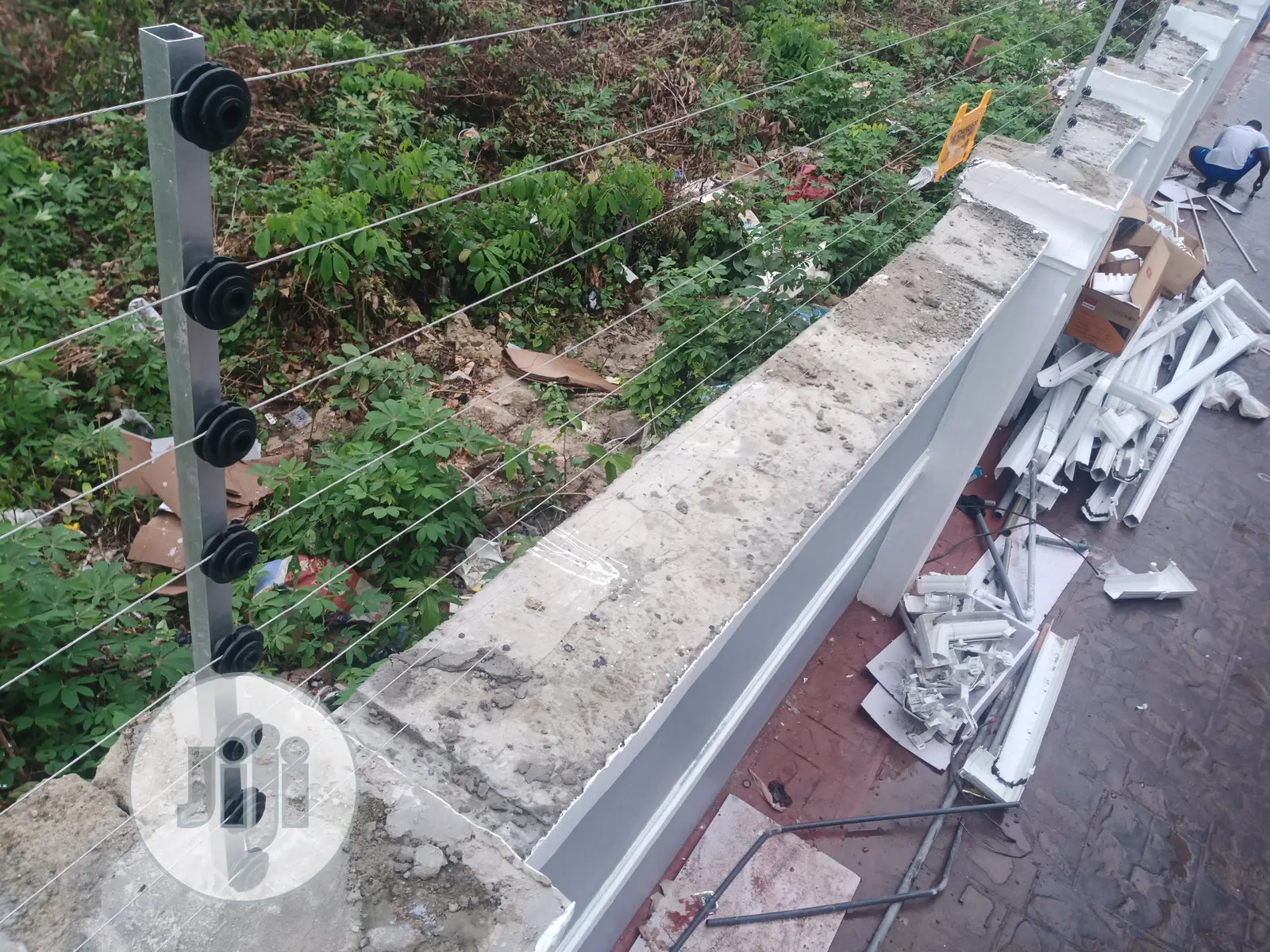 Electric Fence With Alarm