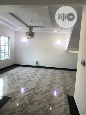Furnished 3bdrm Block of Flats in Surulere for rent