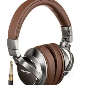 Behringer Bh470