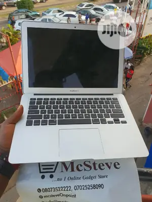 Laptop Apple MacBook Air 4GB Intel Core I5 SSD 128GB