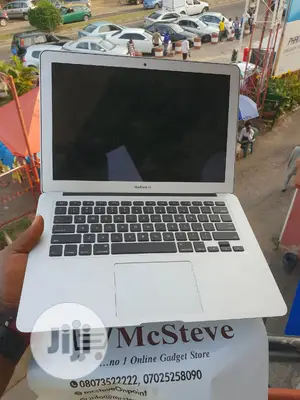 Laptop Apple MacBook Air 4GB Intel Core I5 SSD 256GB