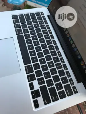 Laptop Apple MacBook Air 4GB Intel Core I5 SSD 256GB
