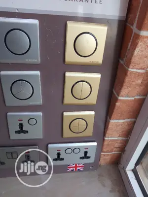 Quality U.K Bolton Soft Touch 13amp Socket