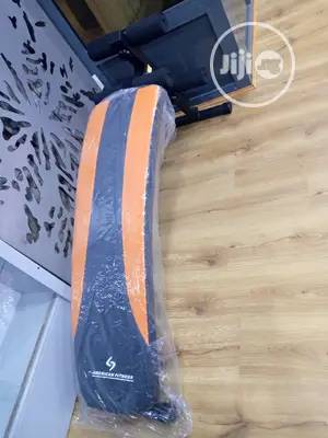 Commercial Sit Up Bench