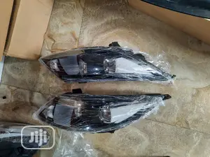 Kia Sportage 2012 Head Lamp