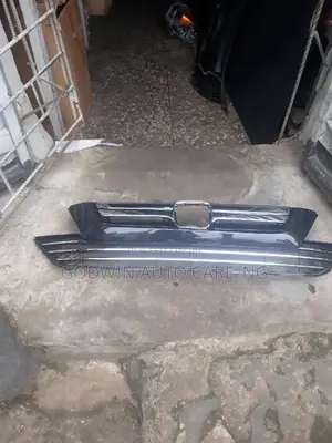 Front Grille 2007 Honda CRV