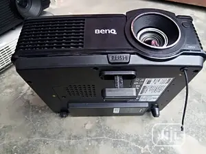 Benq MP515 DLP 2500 Lumens Projector
