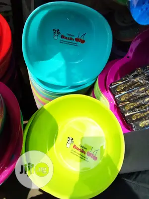 Plastic Bowl Dozen 12 Pieces