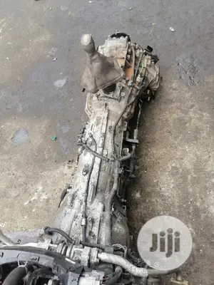 Complete Gear Box for Lexus Gx470 4wheel. Call or Whatsapp