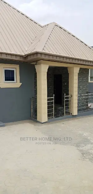 Furnished 2bdrm Bungalow in Oluyole for rent