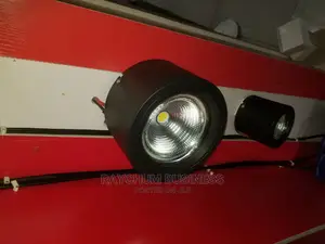 Stage Light 2 Eyes and Sigle Eye