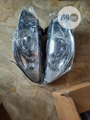 Headlight Hyundai Elantra 2008