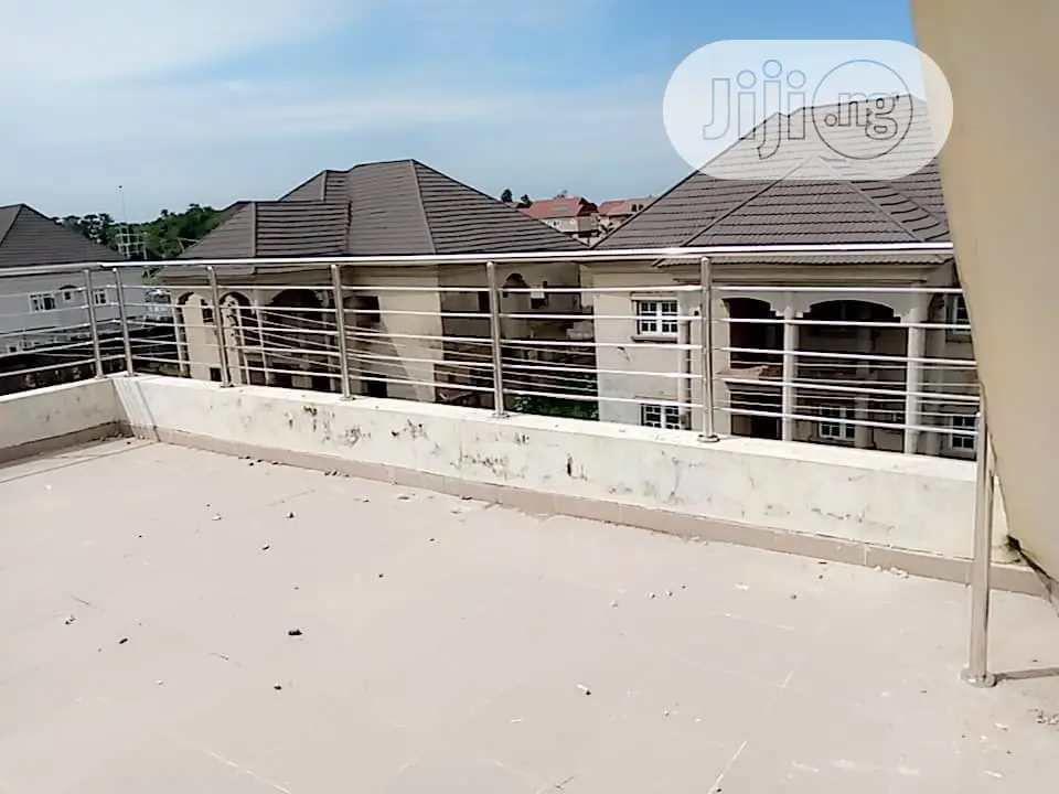 Stainless Lining Railings