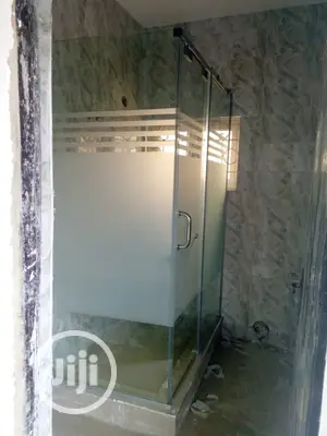 Cubicle Shower Design