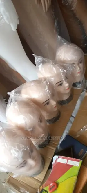 Small Plastic Mannequin Heads