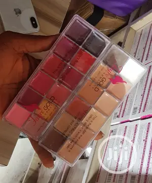 Fayre Gold Lip Pallet and Concealer