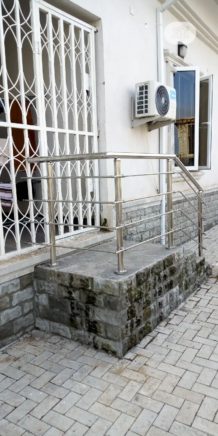 Stainless Handrailing Pipe