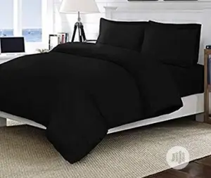 Quality Black Duvet, Bedsheet With 4 Pillow Cases