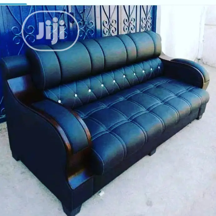 Italian Spray Handle 7 Sitters Sofas
