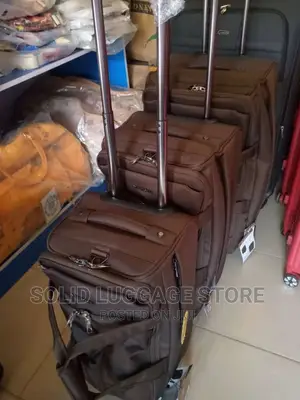 Leaves King Traveling Bag