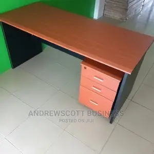(5)Ft Office Table With Mobile Drawer