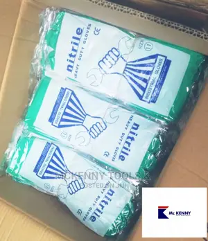 Nitrile Hand Glove