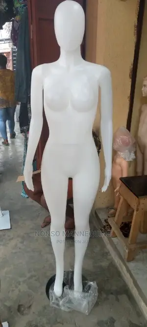 Faceless White Female Mannequins Detachable