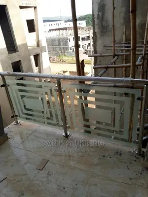 Glass Rail