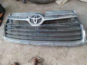 Front Grille for Toyota Highlander 2014 Model