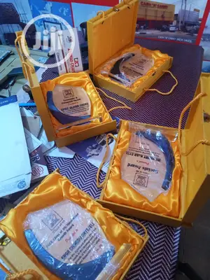 Awards Plaque Crystal Plaque And Crystal