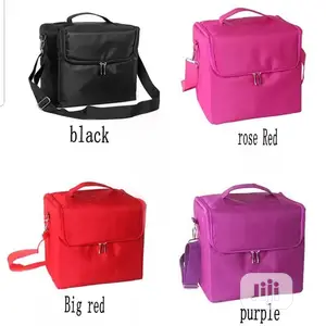 Make Up Box For Personal And Professional Use