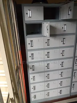 24 Doors Metal Workers Lockers