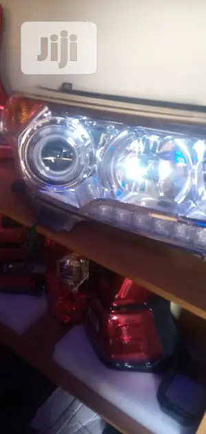 Head Lamp Toyota Landcrusier 2014