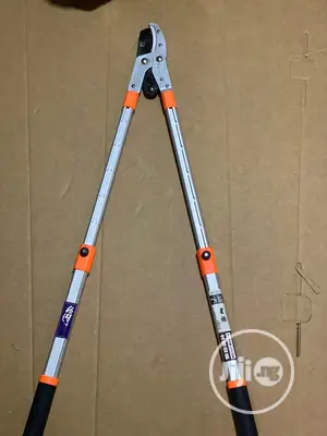 Extended Pole Flower Cutter