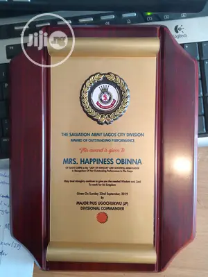 High-quality Wooden Award-color-printing-crystal-award