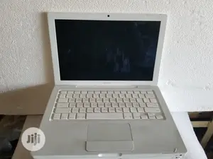 Laptop Apple MacBook 4GB Intel Core 2 Duo HDD 250GB