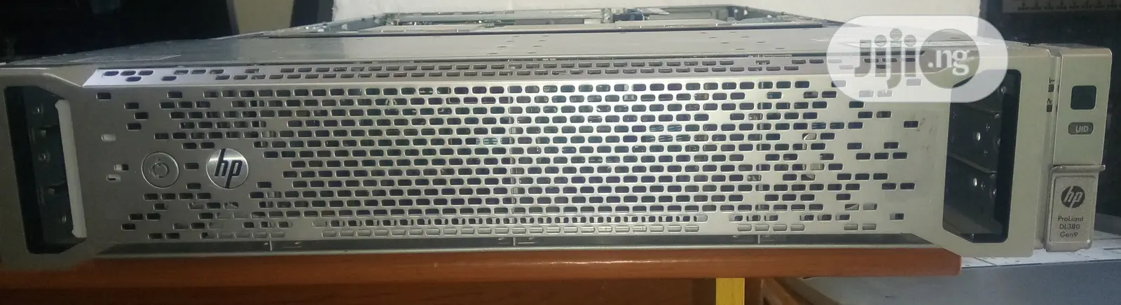 Server HP ProLiant DL 32GB Intel Xeon HDD 2T