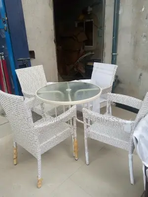 Out Door Table And Chairs