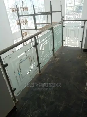 Quality Stainless Handrail With Glass