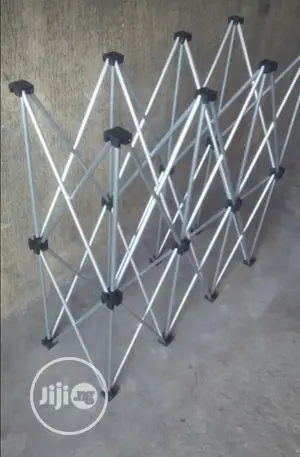 Ddj Skeleton Stand