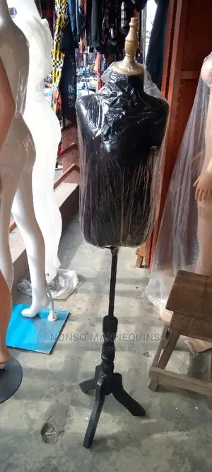 Pinnable Body Form With Tripod Wooden Stand For Kids