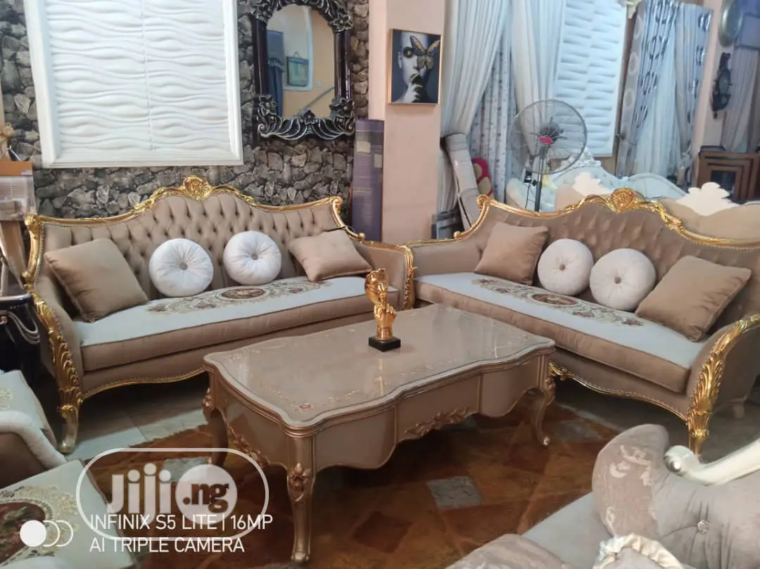 Golden Royal Sofa/Cushion