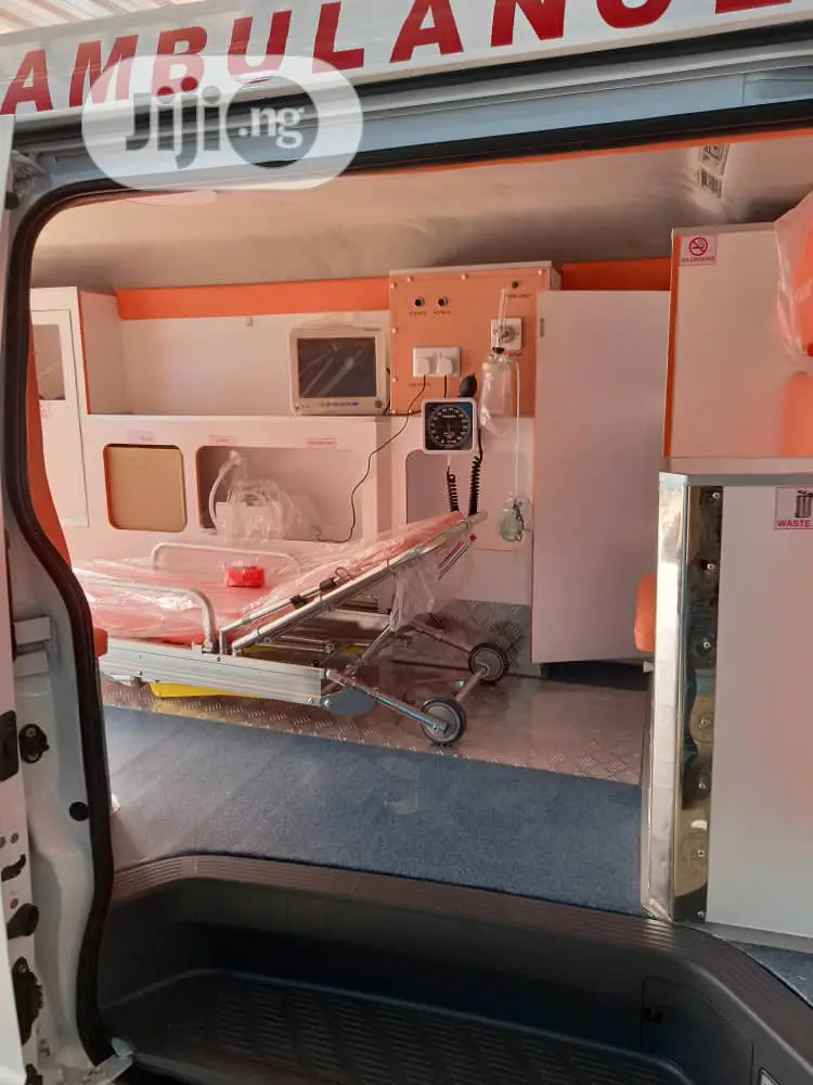 Toyota HiAce 2014