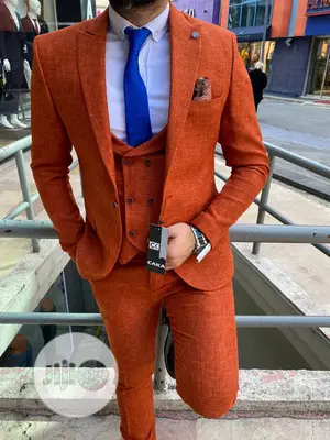 Unique Design of Wedding Suit for Men of Class