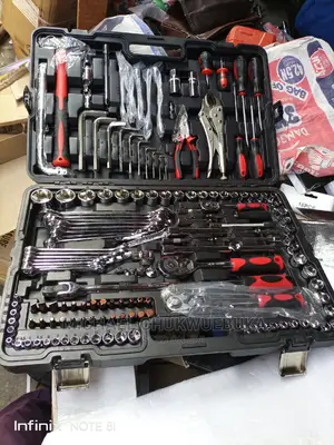 1⁄2, 3⁄8 1⁄4 Drive Socket Set With Combinations Spanners