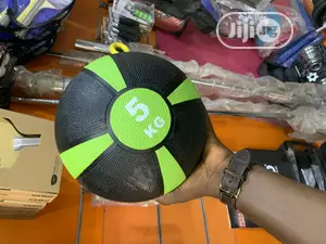 5kg Bouncing Medicine Ball