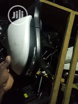 Toyota Highlander 2015 Side Mirror, Both Sides.